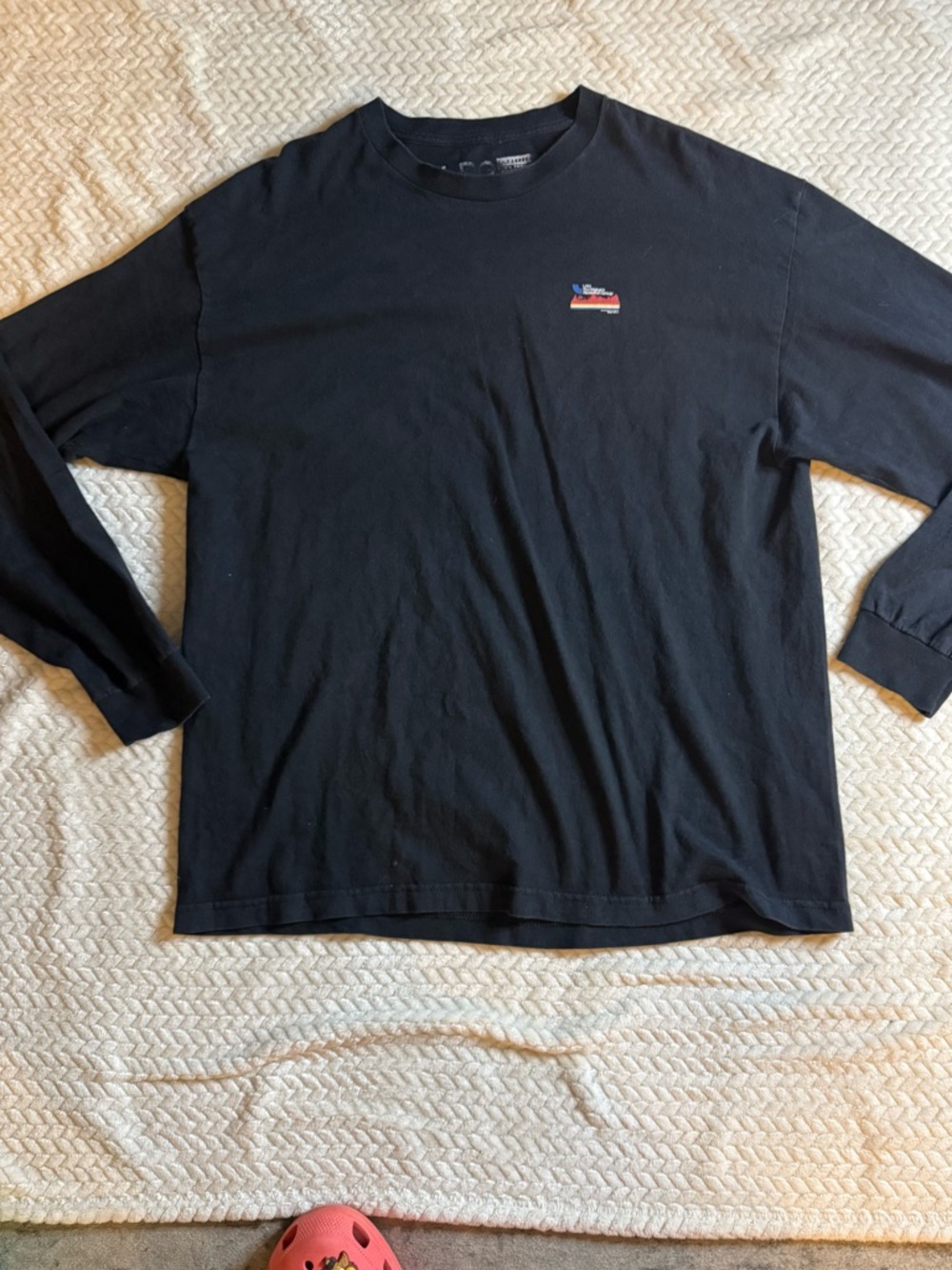 Lrg Black Long-Sleeve Crewneck Small Logo on chest Large Logo on back MENS SZ XL